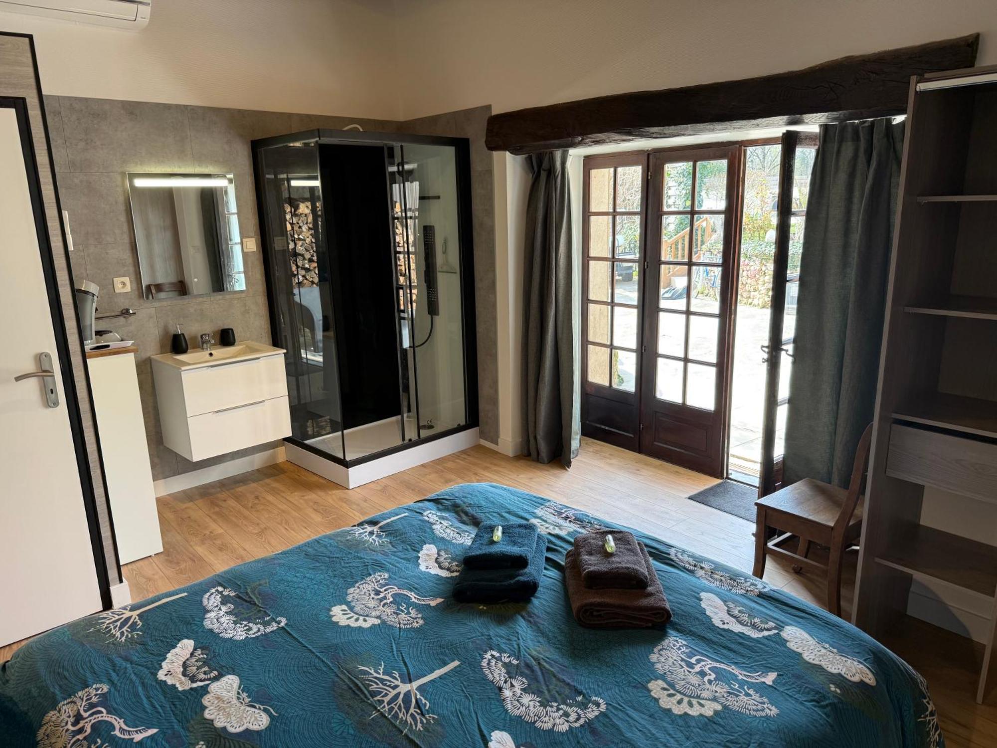 Chambre D'Hotes Naturiste Le Jardin Des Hirondelles Blanzaguet-Saint-Cybard Ngoại thất bức ảnh
